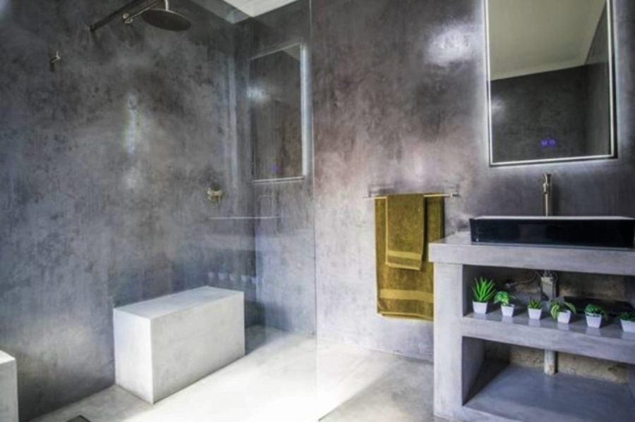 5 Bedroom Property for Sale in Safari Gardens North West